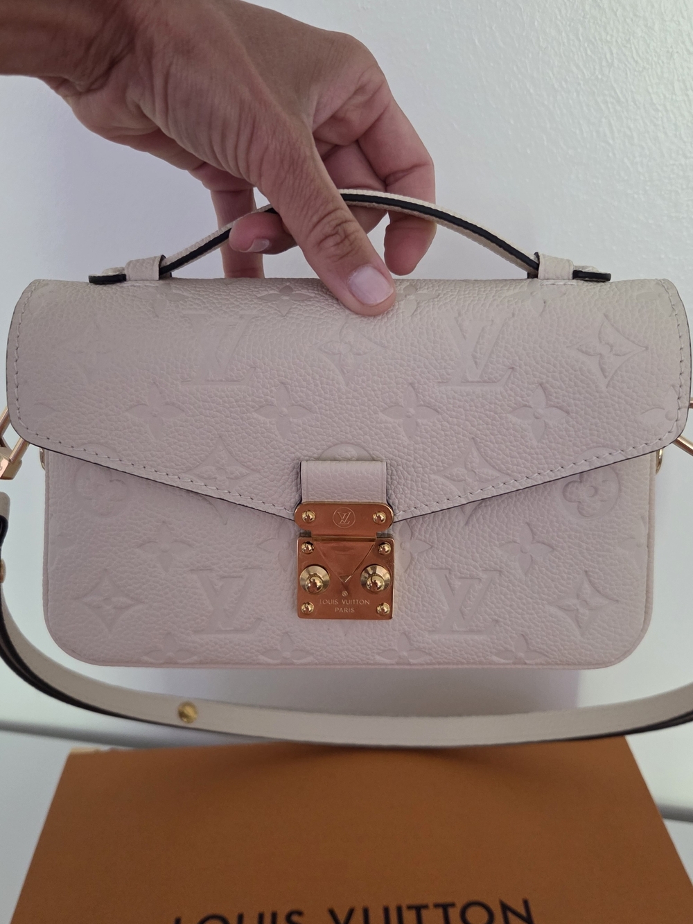 Louis Vuitton Monogram Pochette Métis East West Bag Purse
